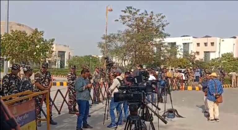कड़ी सुरक्षा के बीच शुरू हुआ मुख्तार अंसारी का पोस्टमार्टम