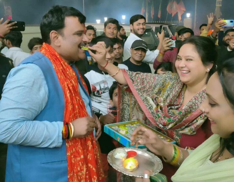 सुब्रत पाठक को पुनः लोकसभा प्रत्याशी बनाये जाने पर समर्थकों में खुशी की लहर
