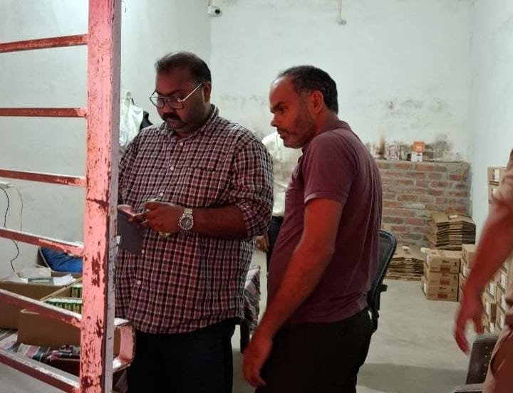 कांवड़ यात्रा 2026: शराब दुकानों पर आबकारी विभाग की सख्त निगरानी, स्टॉक और बिक्री व्यवस्था की हुई जांच